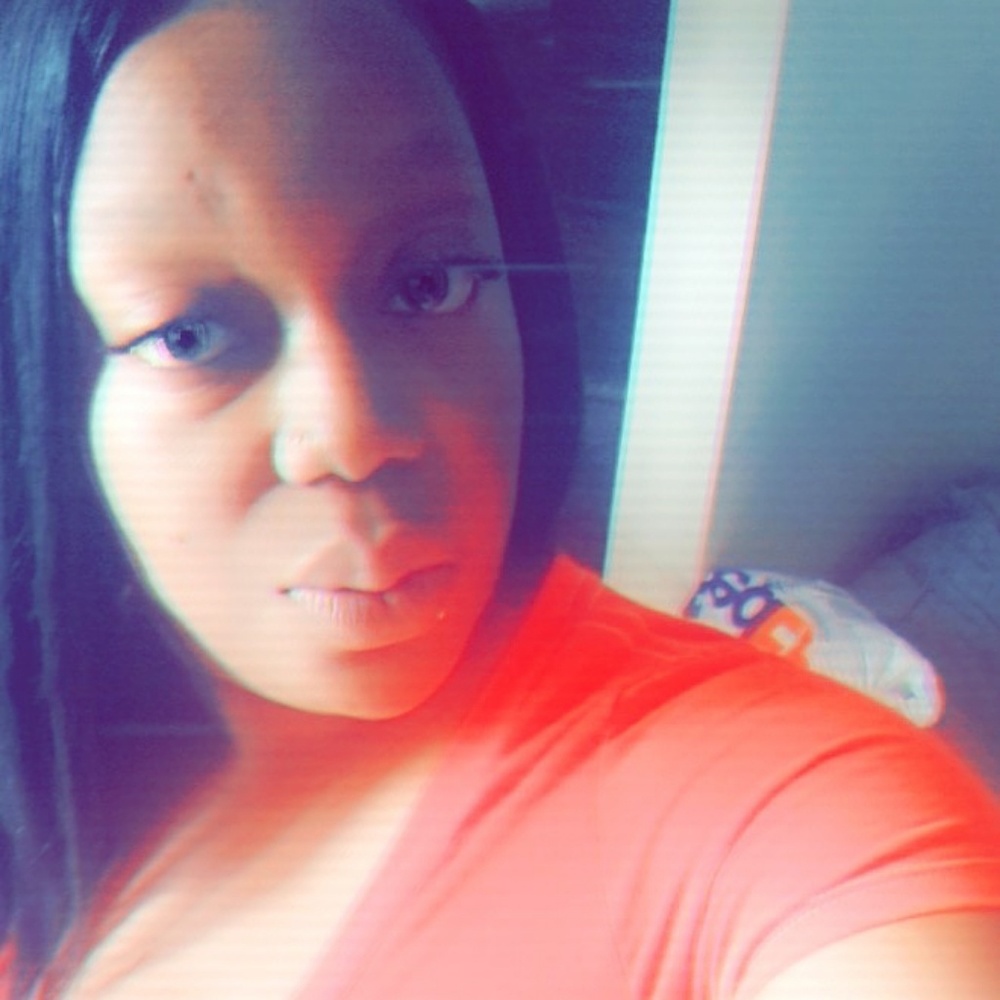 Meet your Posher, Alexis